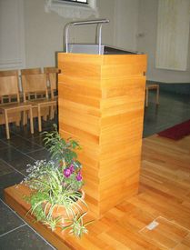 Schreinerei Meroth Wehr - Kirchenmöbel