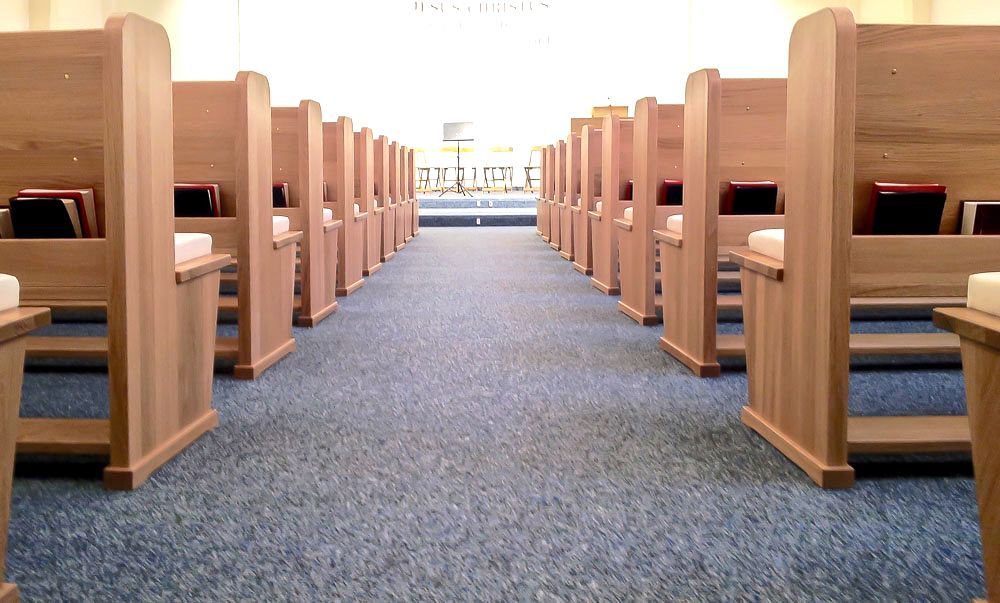 Schreinerei Meroth Wehr - Kirchenmöbel