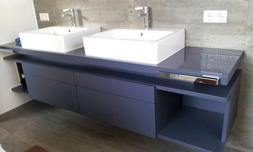 Schreinerei Meroth Wehr - Badezimmermöbel