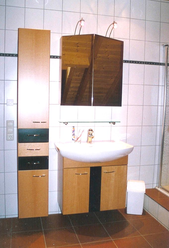 Schreinerei Meroth Wehr - Badezimmermöbel