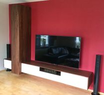 Schreinerei Meroth Wehr - Wohnzimmermöbel Fernsehschrank Nussbaum 2