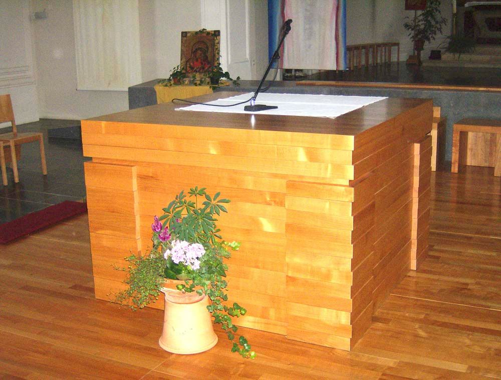 Schreinerei Meroth Wehr - Kirchenmöbel