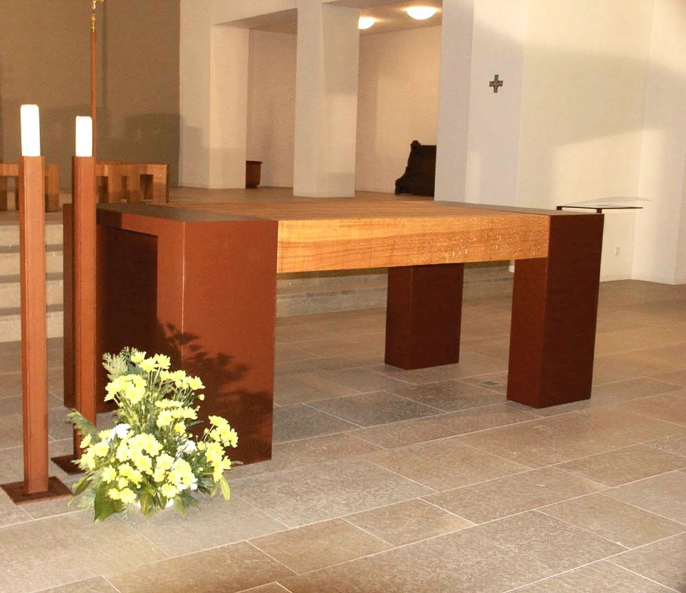 Schreinerei Meroth Wehr - Kirchenmöbel